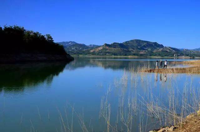 6,锁云湖锁云湖原名为白草坪水库,位于赞皇县西南部山区,锁云湖水质