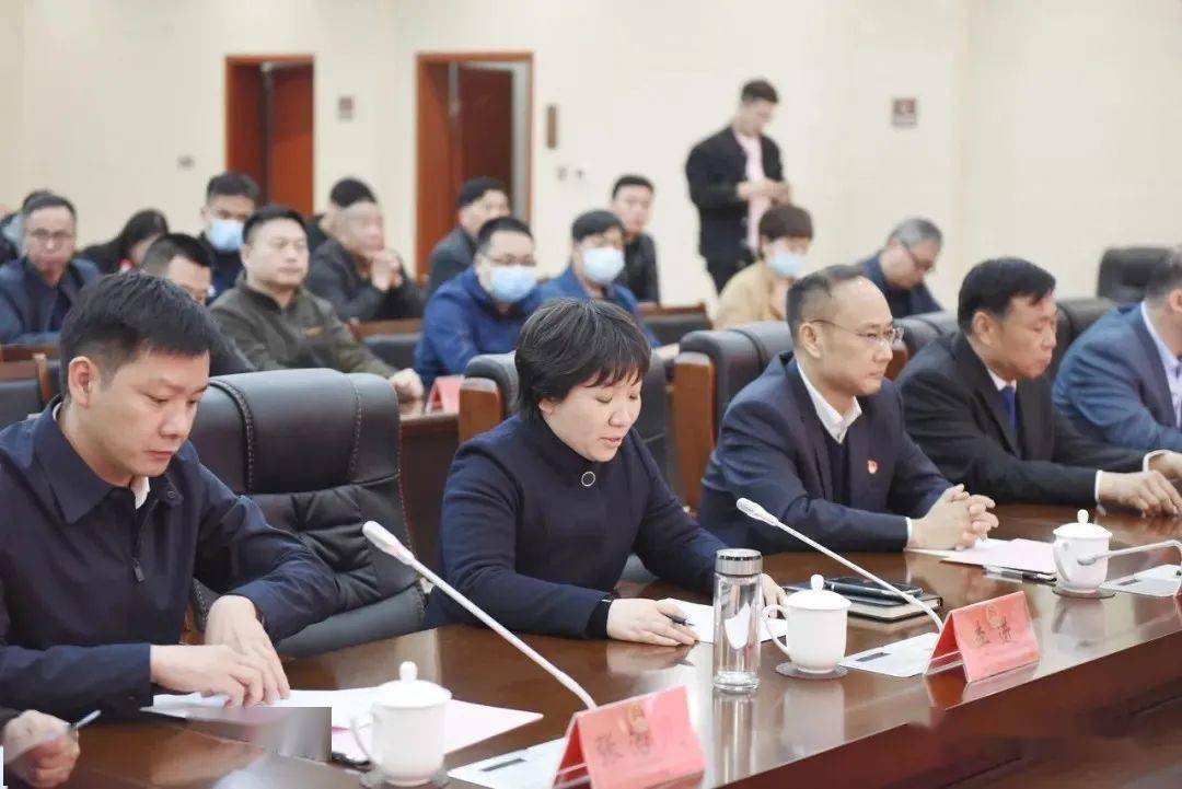 签约仪式上,卫辉市政府市长李进致辞表示,首席科学家签约既是企业推动