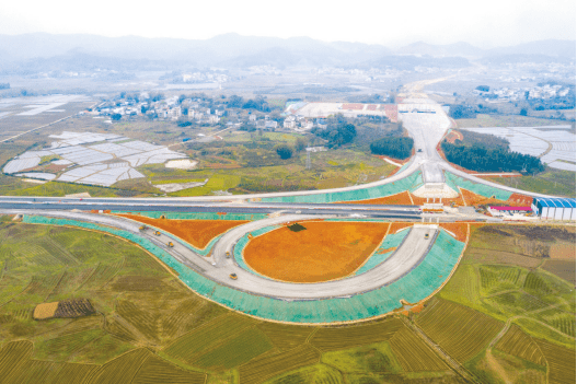 如何破解节假日"六景"之堵?_高速公路