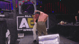 aew:拳王泰森ko重拳,y2j惨遭围殴!魔蝎发威,最后无规则赛太硬核了