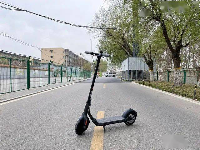 超舒适新体验九号电动滑板车f25全面评测