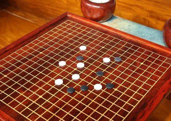 围棋那点事儿丨围棋的棋盘线为什么都是奇数的?