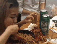 搞笑GIF动图:玩的不是心跳,是命!