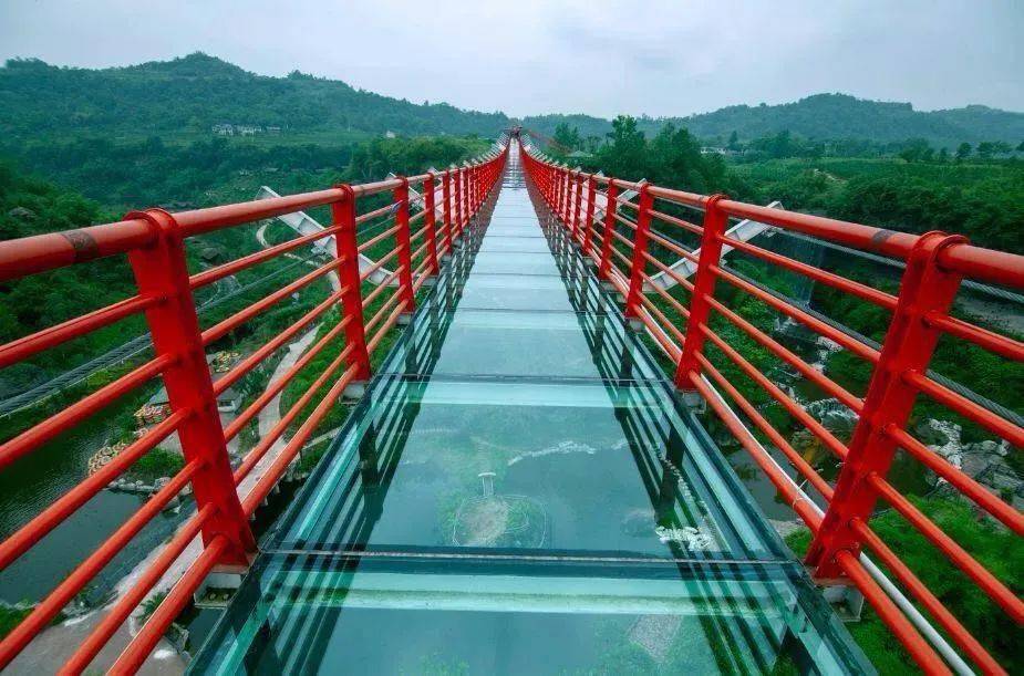 玻璃廊桥,透明悬空