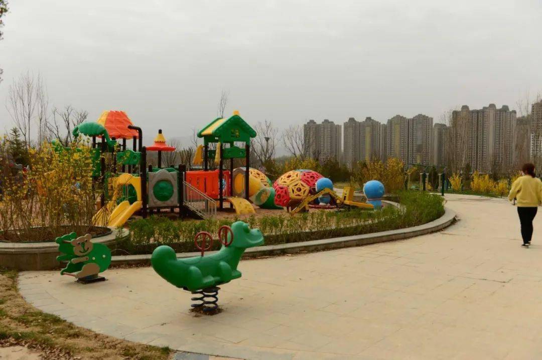 将成为西北地区规划最好,规模最大的儿童公园"……2009年年底,兰州市
