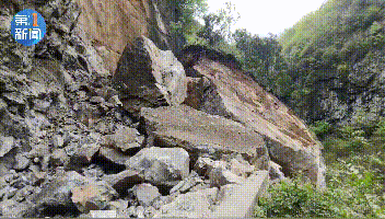 4月26日8:25分 安康镇坪境内 g541线k305 870 (观音桥向下800米)