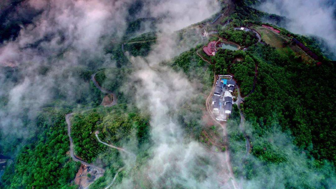 醉美襄阳湖北南漳醉美天池山