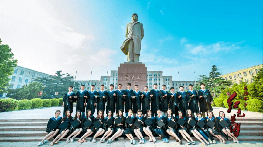 百校研究生颂百年96大连理工大学主楼万岁