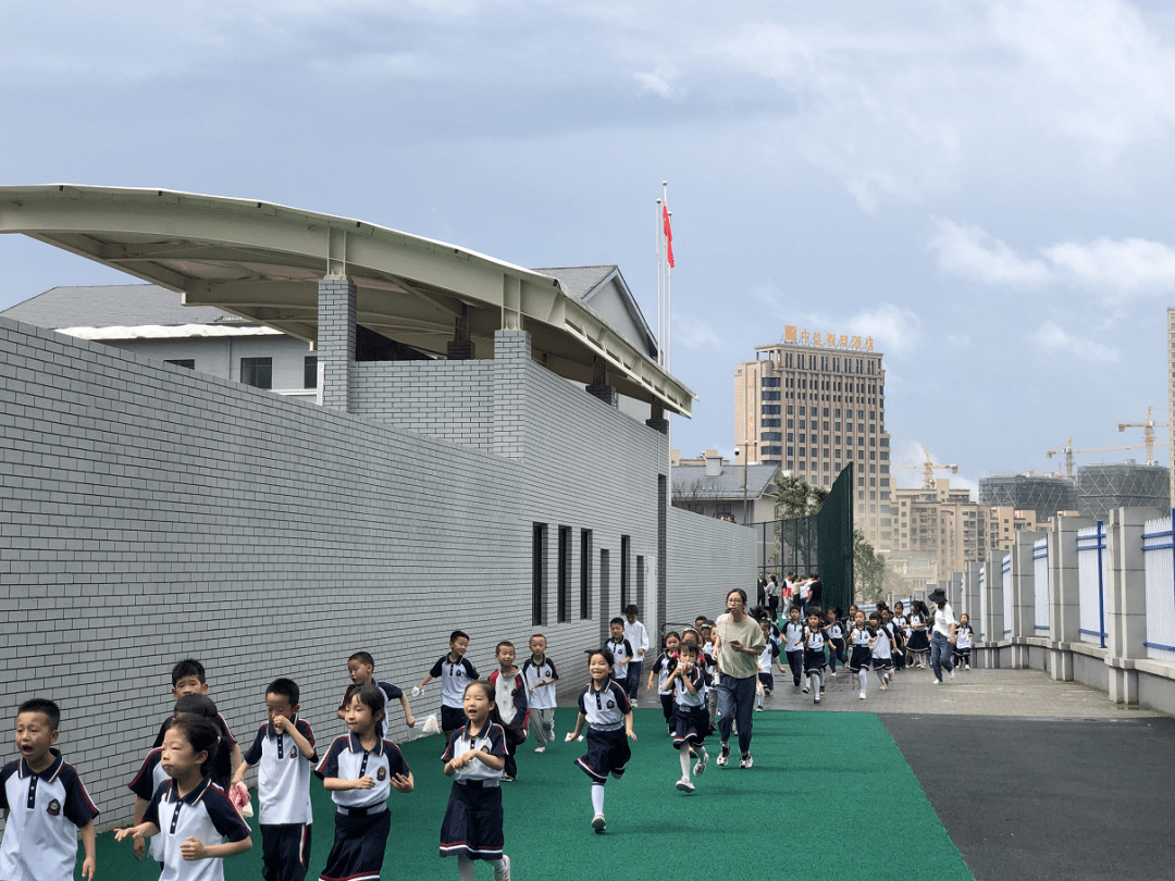 警惕在前防范在先泰顺县文祥小学开展防灾减灾演练活动