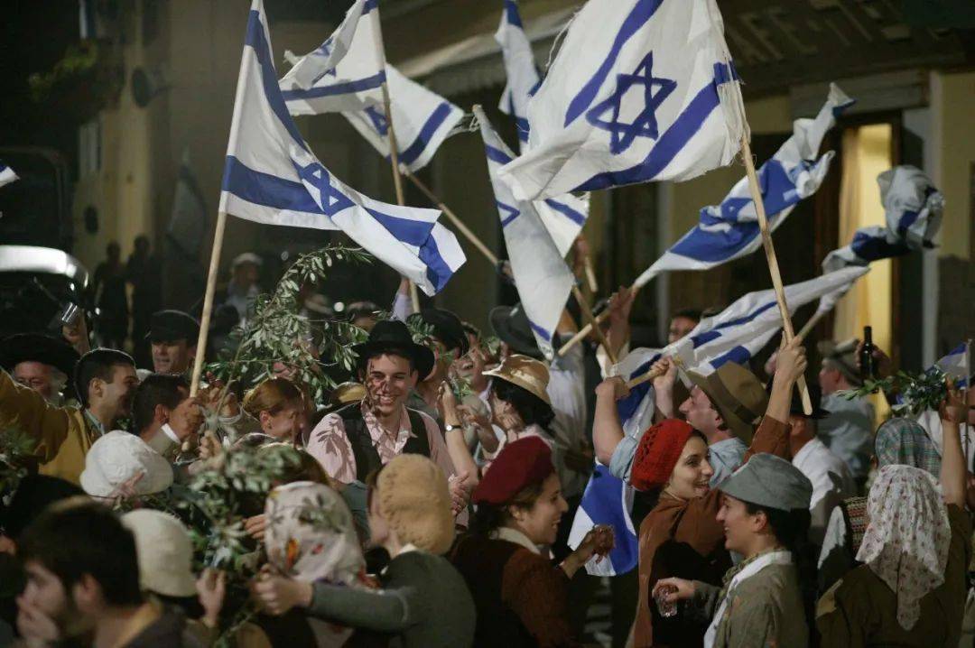 以色列议会通过《回归法》,法律规定任何一个犹太人只要踏上以色列
