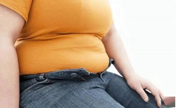 【直播课堂】杜铭教授:直击减肥者的最大困扰!教你科学减掉大肚腩!