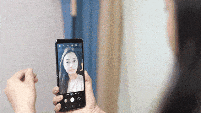 自适应分屏模式上半部分取景 下半部分设置 相机参数(gif动图)