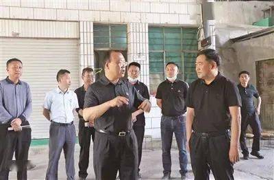 云南保山两任市委书记因治污不力"挨板子"
