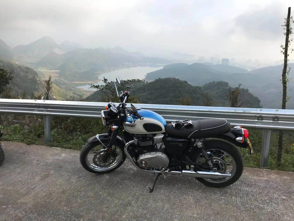 转让| 云南曲靖2020年凯旋bonneville t100