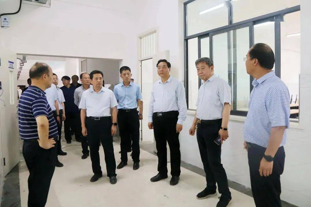濮阳市副市长孙永振一行到濮阳职业技术学校调研指导专升本考试工作