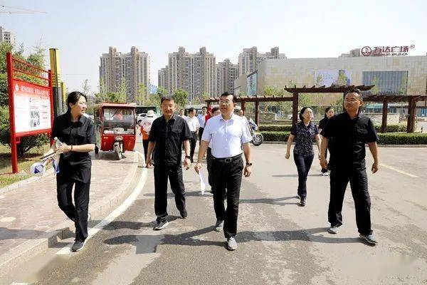 李义到龙泉街道调研第2网格创建全国文明城市国家卫生城市复审工作