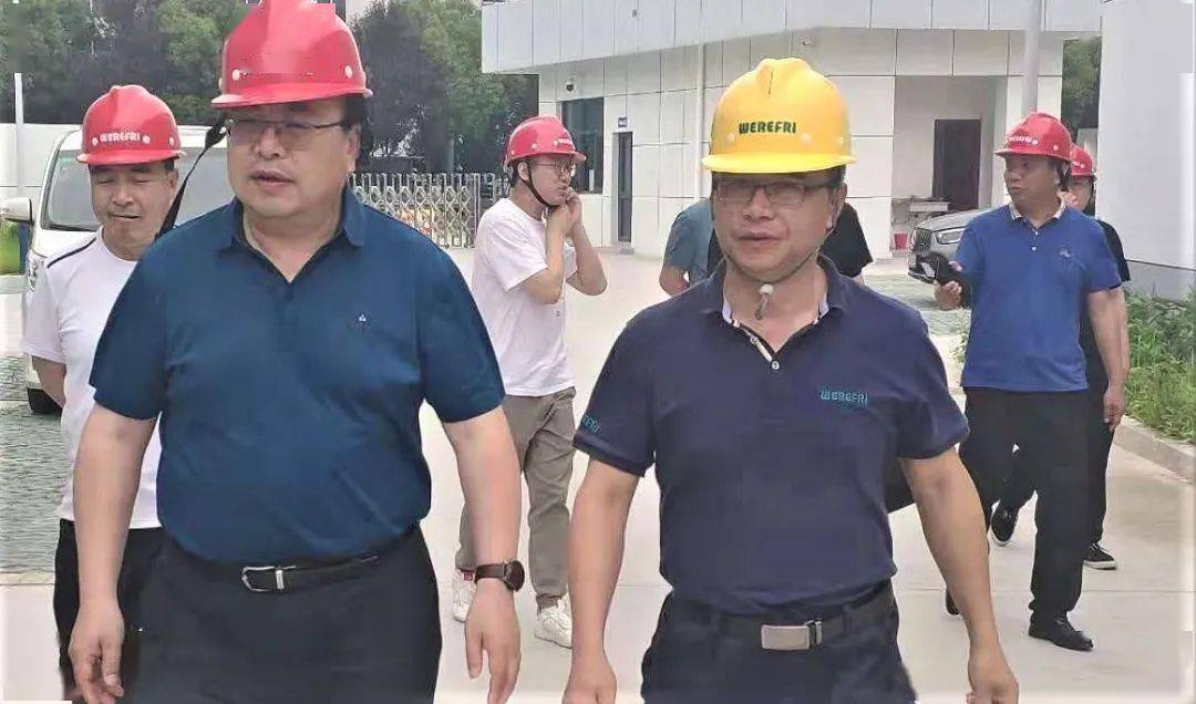 杜志学一行考察张家港市迪爱生化有限公司