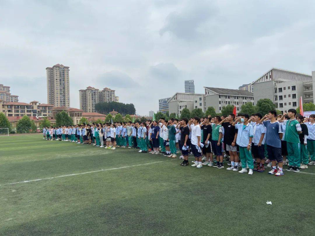 6月24日新蒲新区禁毒办在遵义第四中学开展