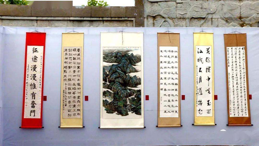 百幅书画绘党史情真意切颂党恩