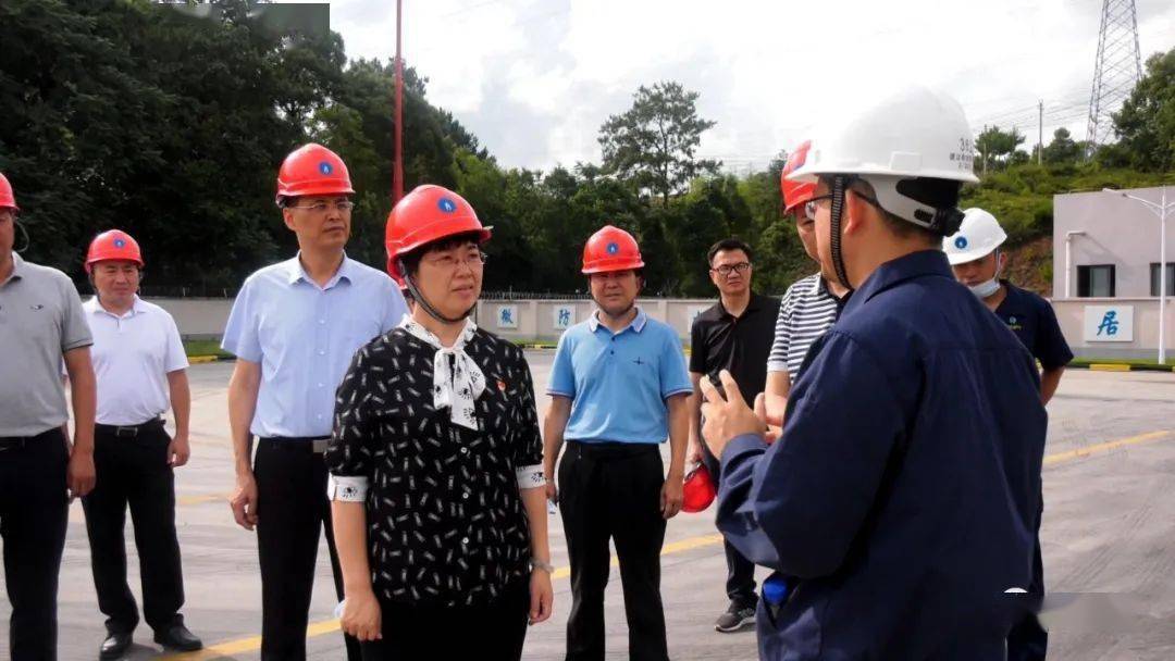 6月27日,长汀县委副书记,县政府党组书记吕莉带队督查检查安全生产