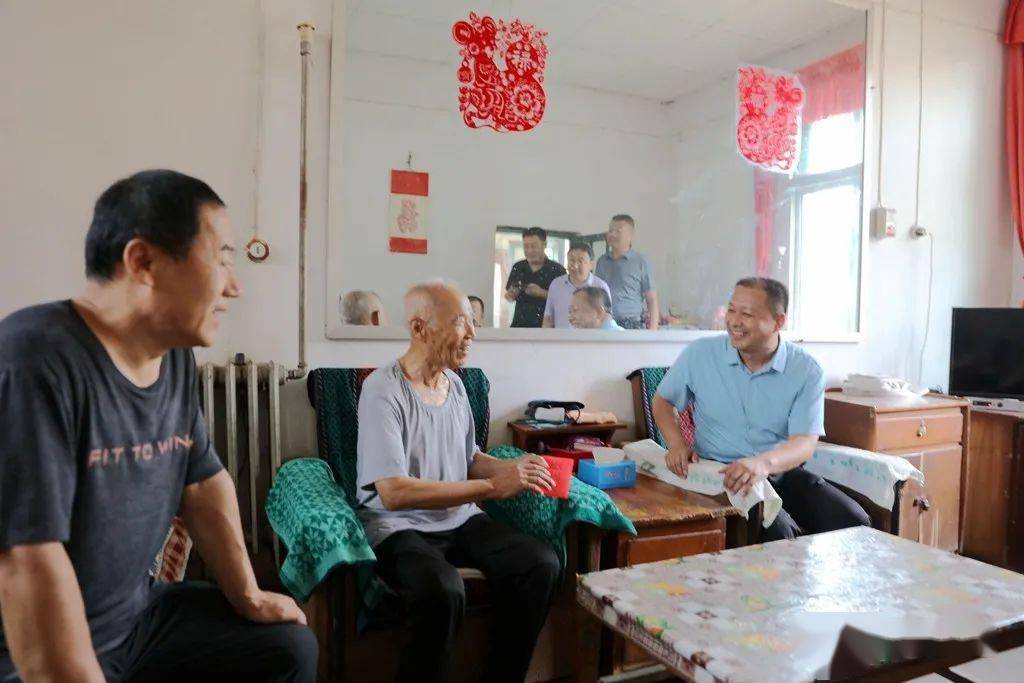 王怀礼走访慰问生活困难党员_冠县