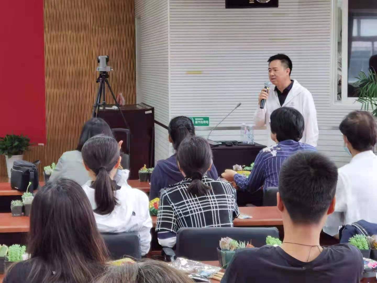 朱道义三十年如一日雕花琢叶美颜城市空间要往细里做