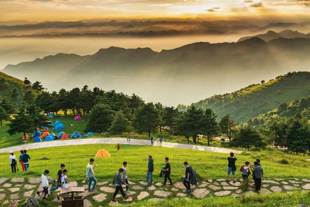 景区地址:襄阳市南漳县肖堰镇  宜 昌 市 百里荒高山草原旅游区 图