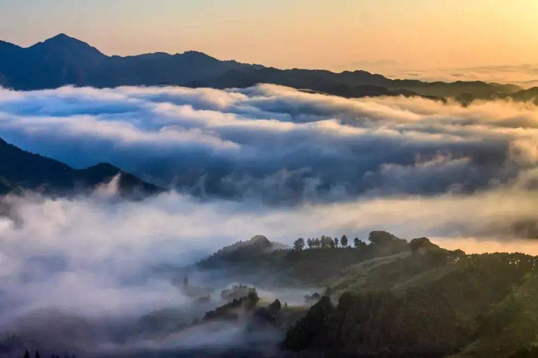 新禾节来啦这里不仅有独特的苗族风情还有秀美的元宝山风光