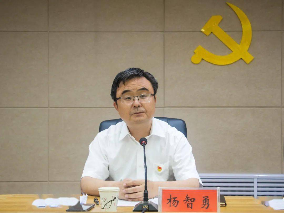 区委常委,政法委书记张太胜,区公安分局党委书记,局长石国锋出席会议
