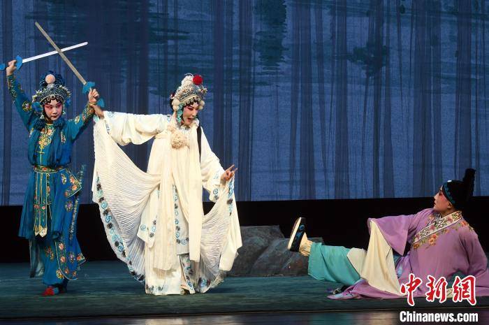 "迎世遗 传文脉"经典京剧《白蛇传》福州演出