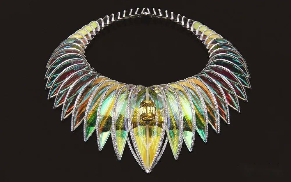 鉴赏|boucheron推出holographique系列高级珠宝:未来主义风格作品