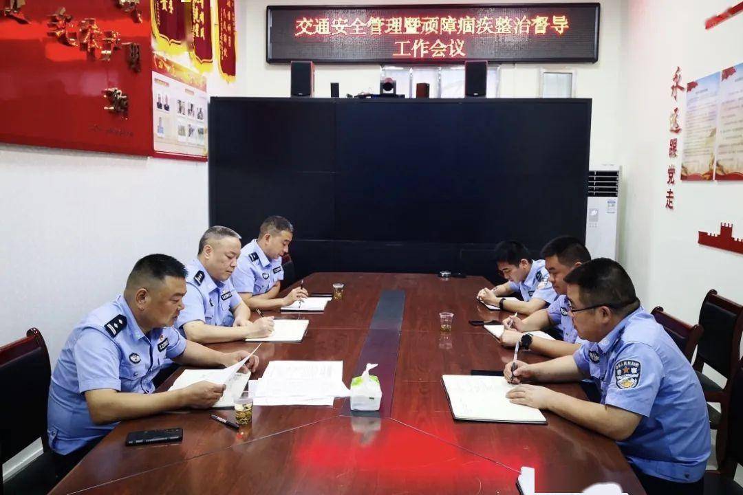 大通湖公安分局党组副书记,政委詹仲春深入基层一线调研农村派出所管