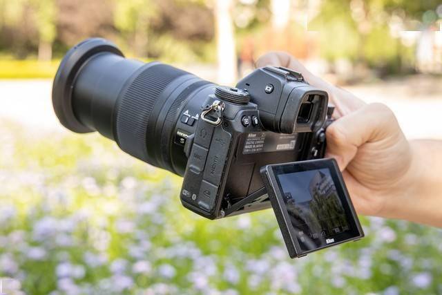10000元买专业全画幅 尼康z6相机现在入手值吗