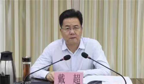 出生地甘肃金塔,省委党校研究生学历, 现任定西市委副书记,市长,拟任