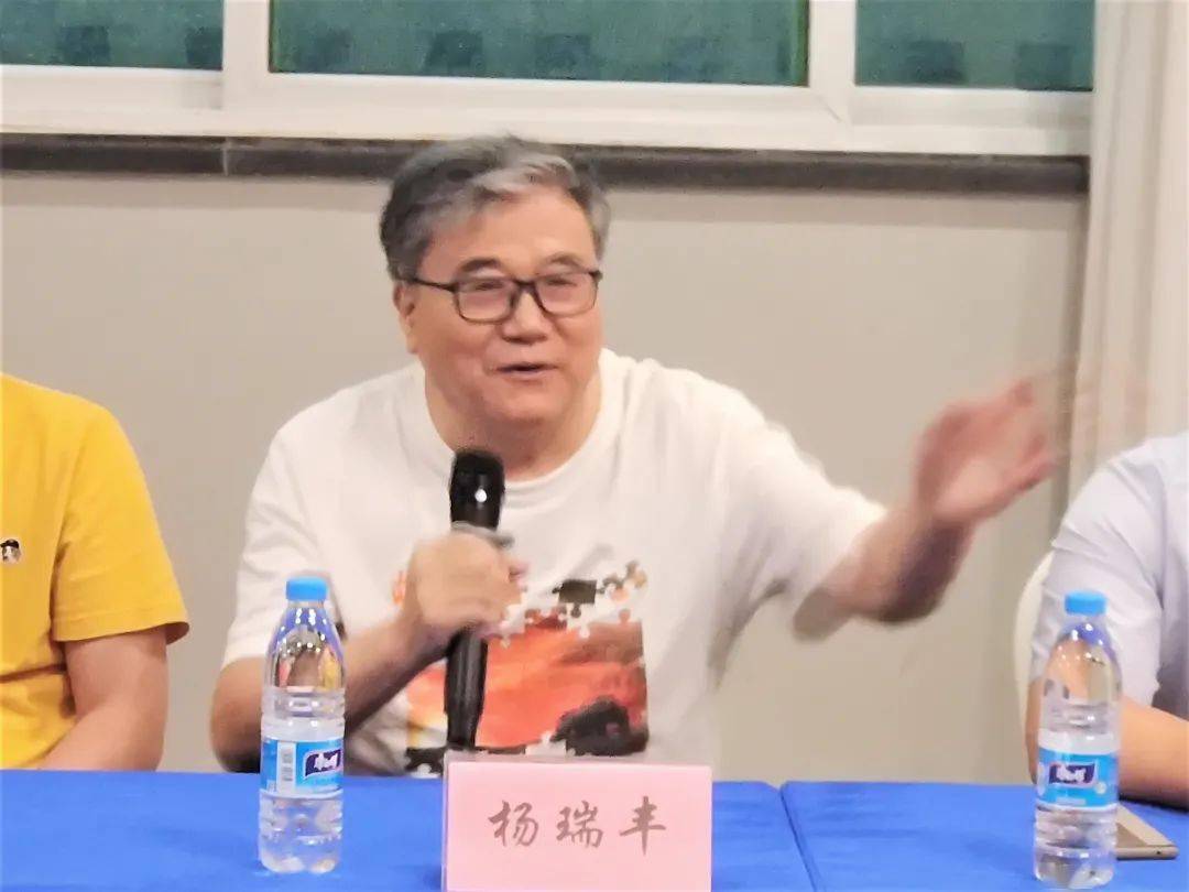 我会会长李东,执行会长顾玉辉,王士彬,常务副会长王红斌,陈慧月,闫俊