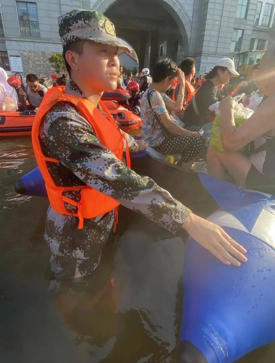 退伍不褪色!江西退伍军人驰援河南抗洪救灾