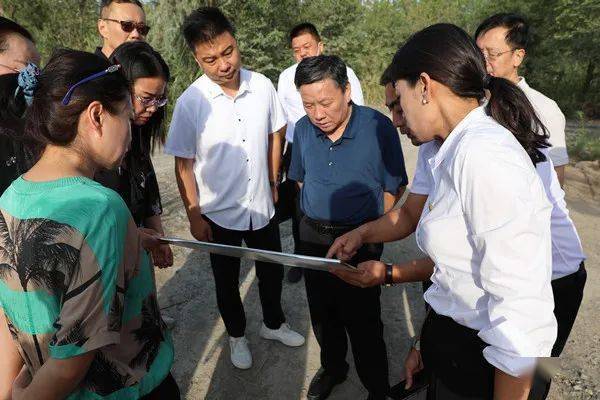 中泰头条 | 新疆中泰集团党委书记,董事长王洪欣一行到青湖御园,新粮