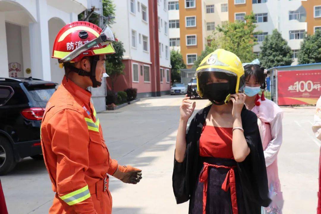 消防宣传什么汉服小姐姐也来跟蓝朋友学消防啦