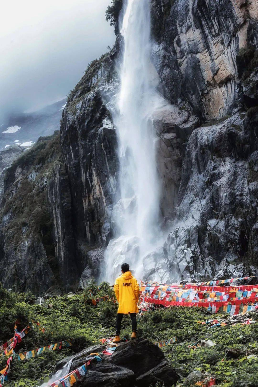 徒步雨崩!一生一次朝圣梅里,一起爬山吗?_雪山