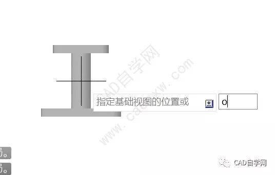 当物体具有对称平面时,向垂直于对称平面的投影面上投射所得的图形