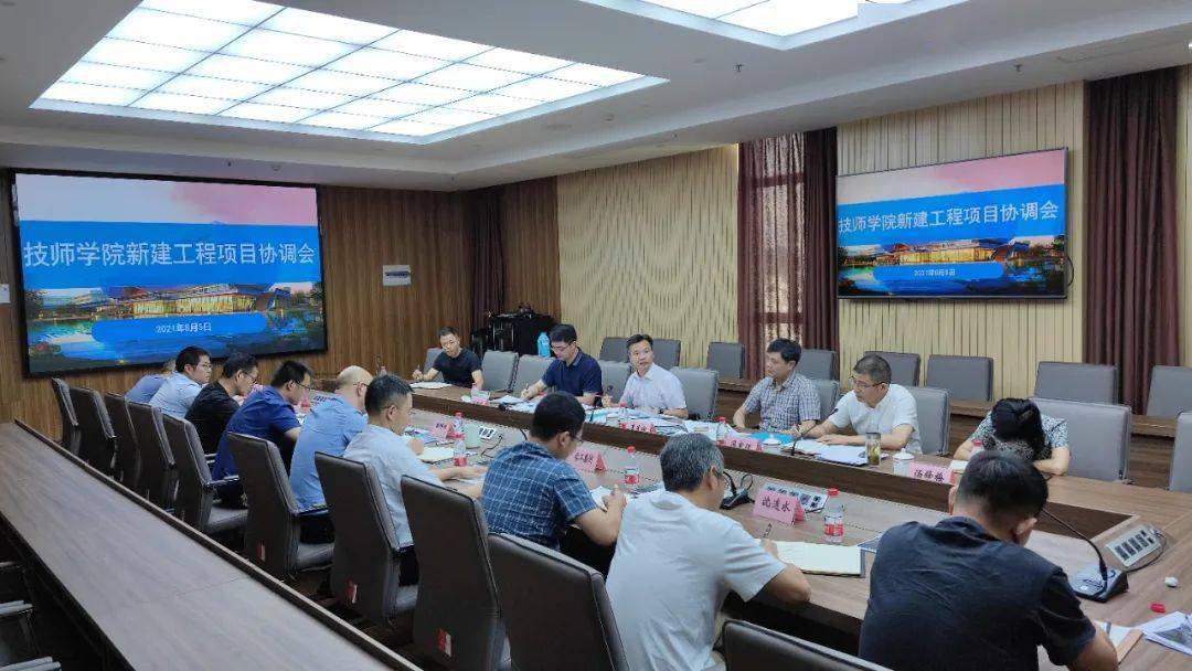 市教育局党委书记局长姚国海调研市直学校建设工程进展情况