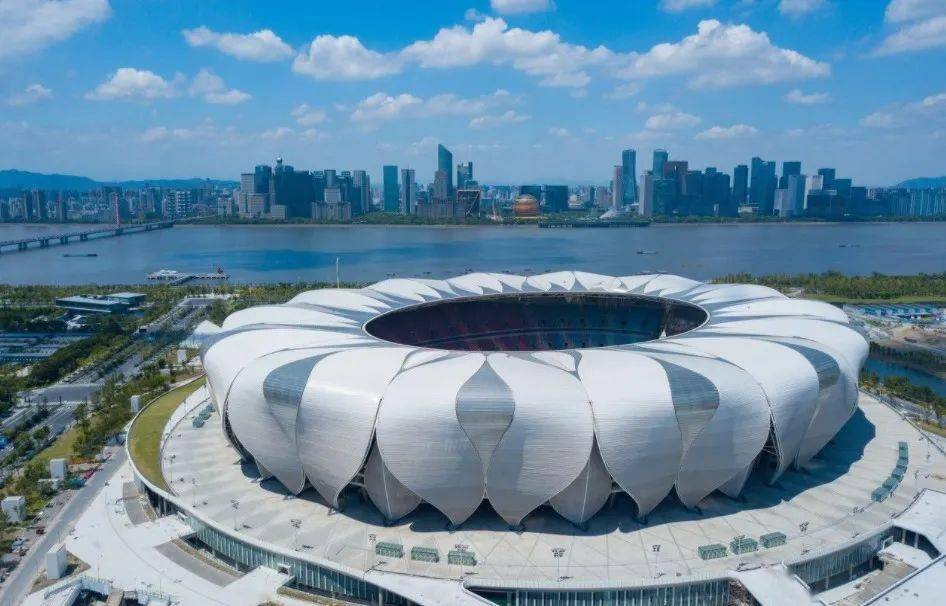 解析: 莲花碗;  位于钱塘江畔的奥体中心主体育场, 是2022年杭州亚运