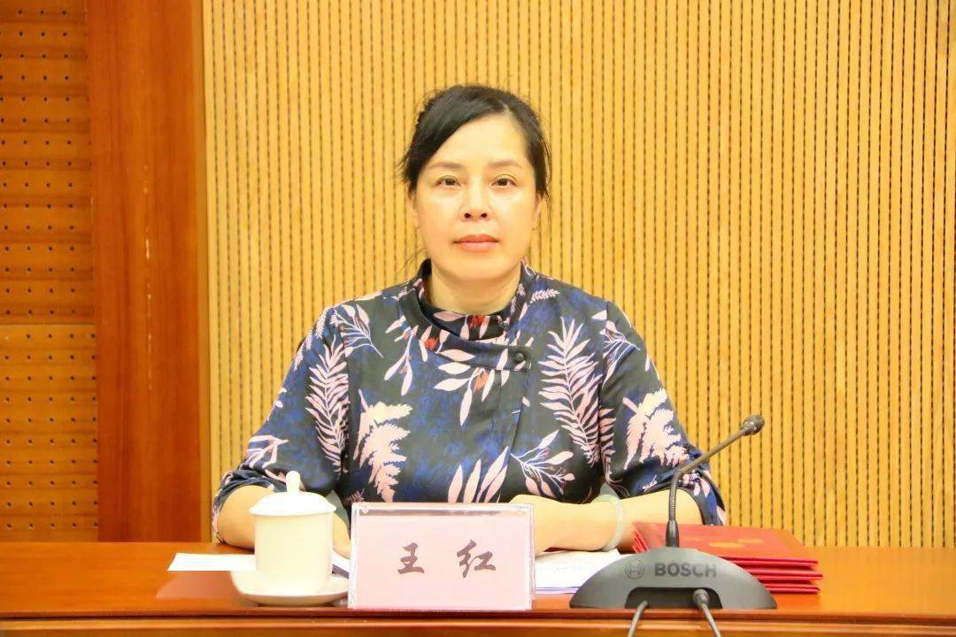 凝聚专业力量 守护未成年人健康成长——柳州市召开未