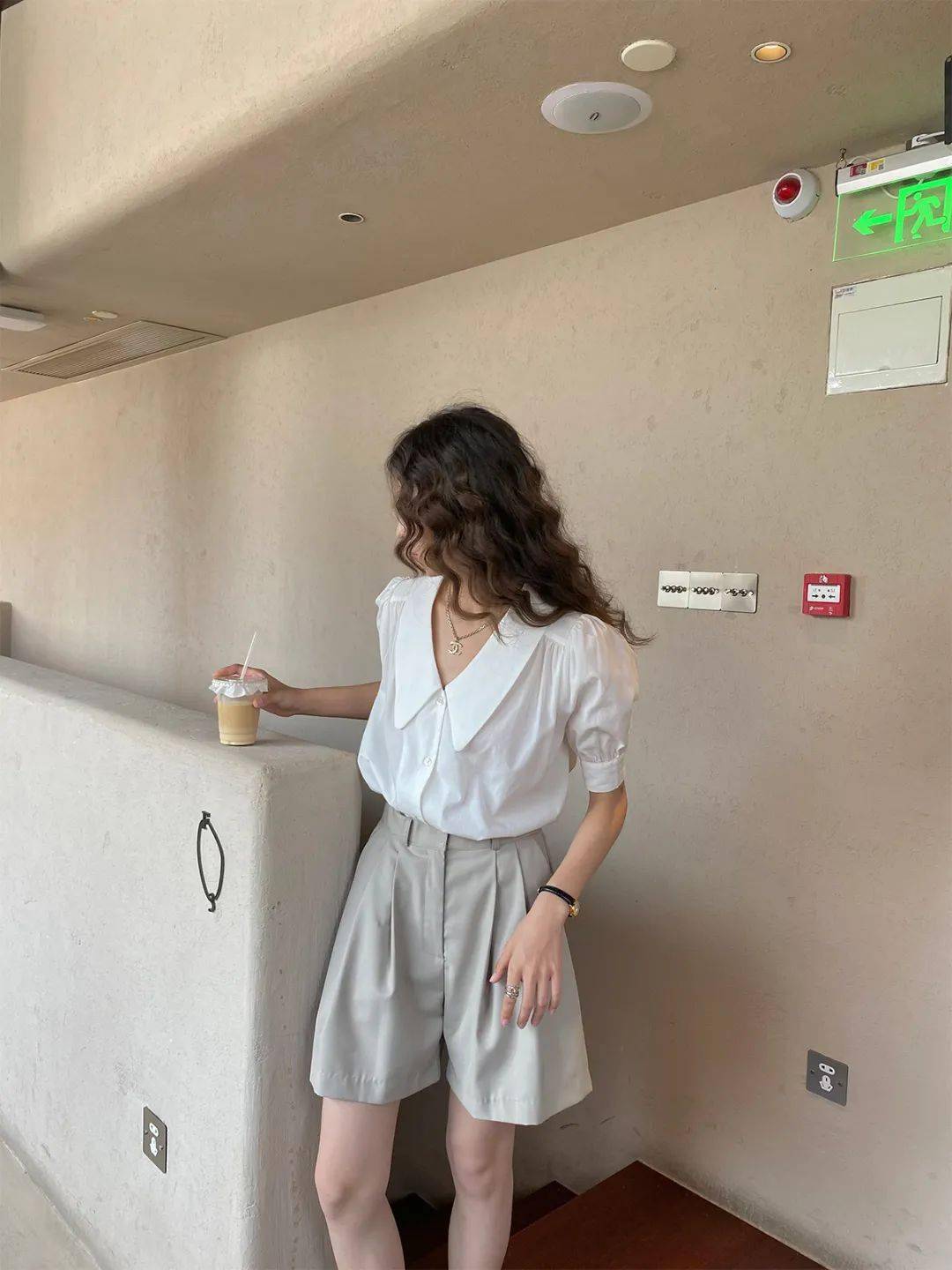 服装搭配 我劝大胸女生夏天都这么穿,绝美!