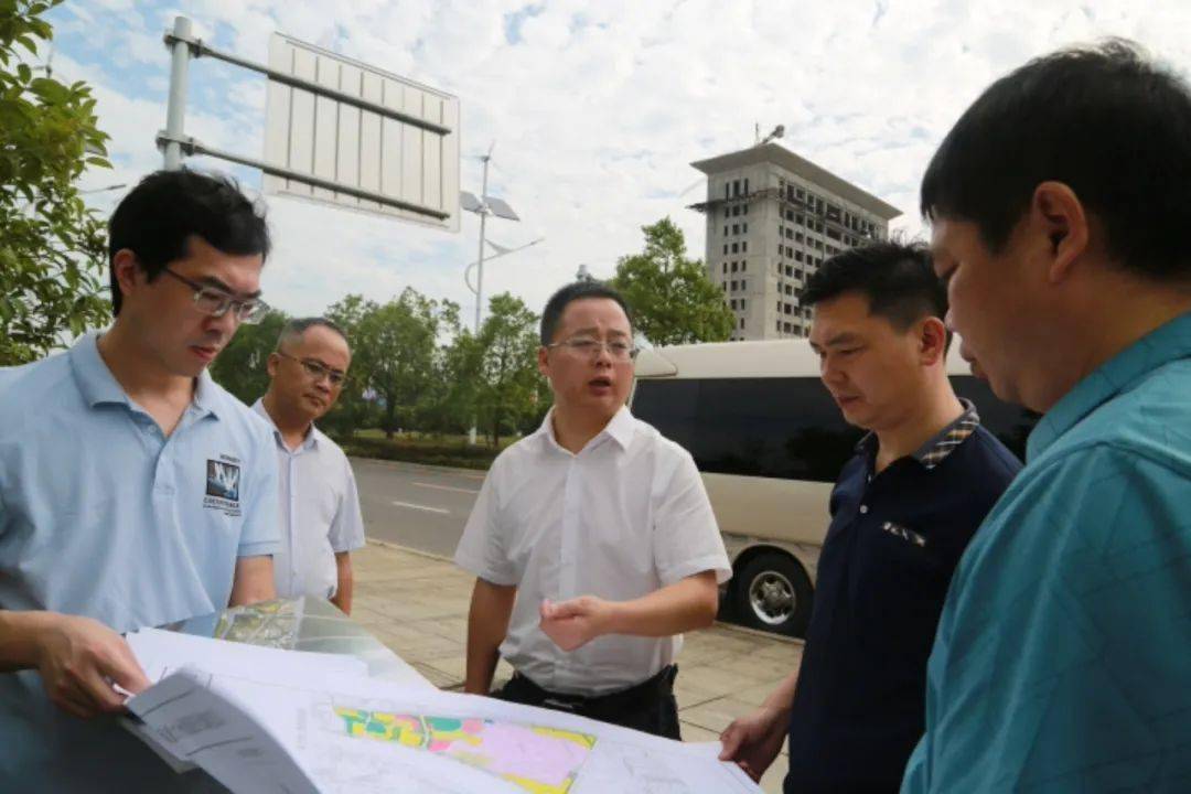 龙亮调研重点项目建设时强调:坚持狠抓项目不放松 奋力夺取疫情防控和