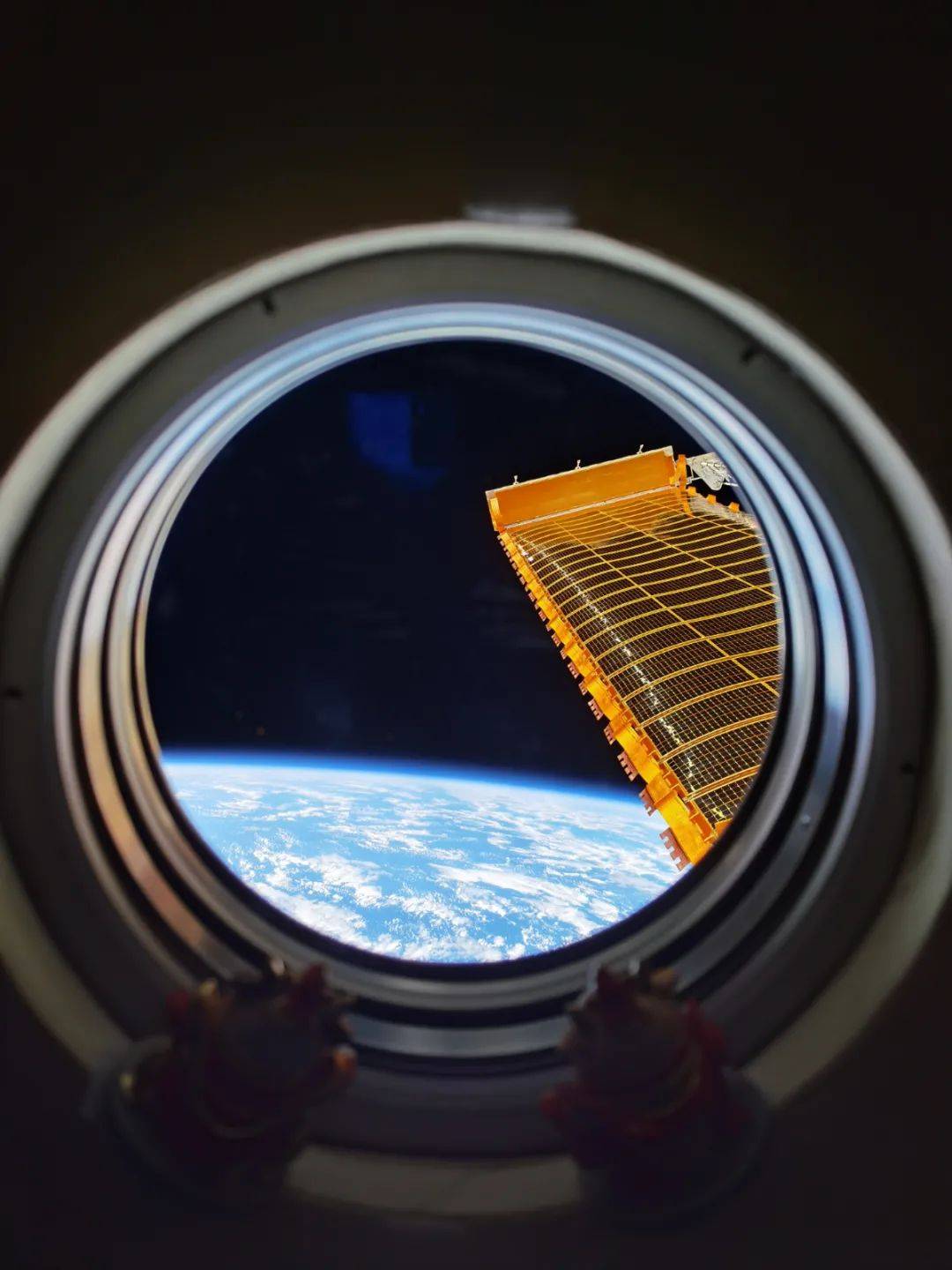 聂海胜|宇宙大片震撼发布！摄影师来头不小……