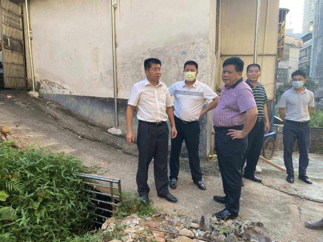龙川县领导调研禽畜养殖整治和污水处理等工作_黄海生