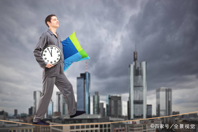 生活|睡觉时有4种异常，或肝脏已经“撑不住”，早做检查，别不当回事