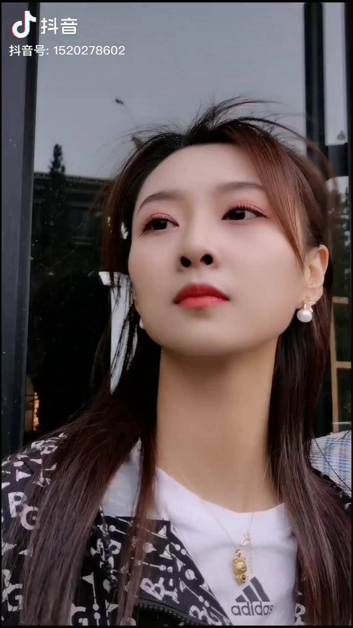 感谢抖音我要上热门宝藏女孩搞笑苏宁朱莉苏宁好漂亮