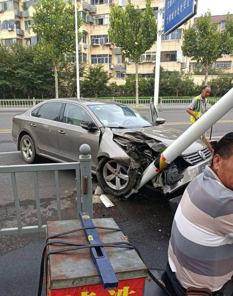 镇江某地段发生车祸,竟然因为?